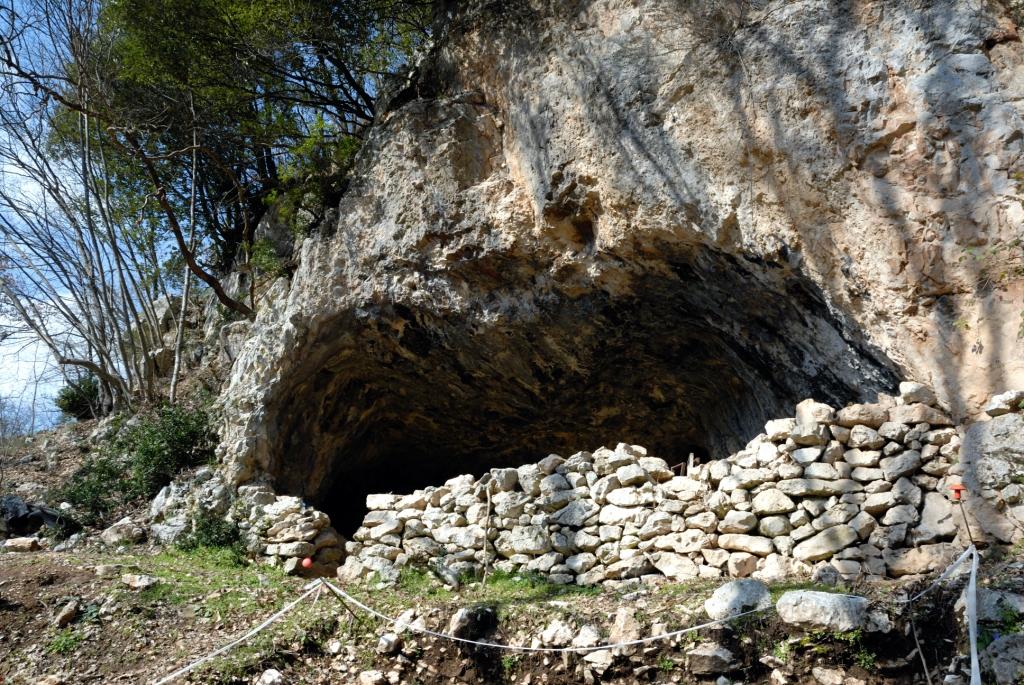 A Jenne la grotta di Morra Cavorso